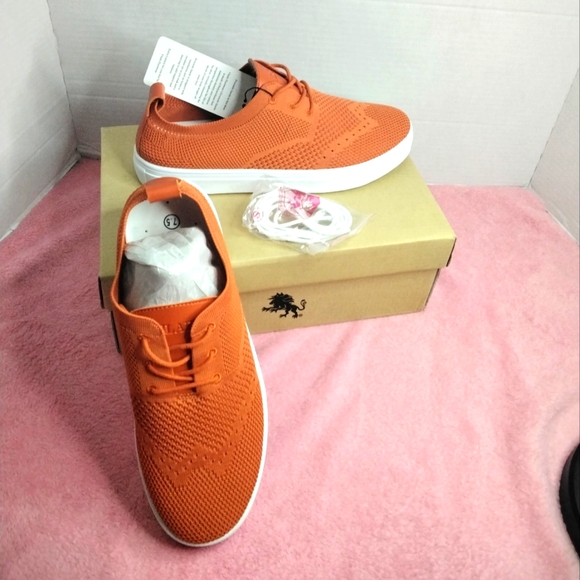Vlado orange shoes in men's size 7.5 women's 9 - Picture 2 of 12
